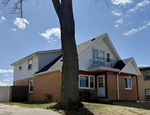 5625 W Oklahoma Ave, Milwaukee, WI 53219