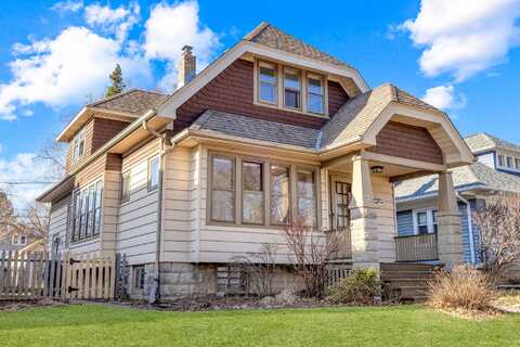 6313 W Locust St, Milwaukee, WI 53210