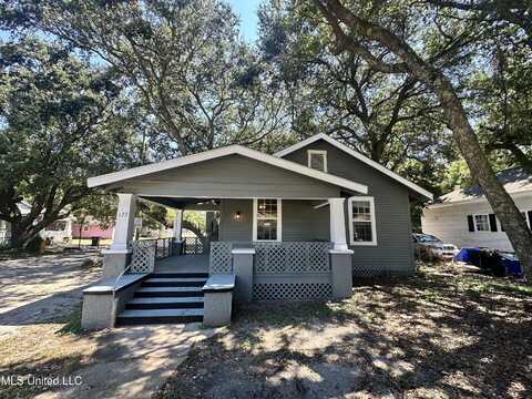 172 Lee Street, Biloxi, MS 39530