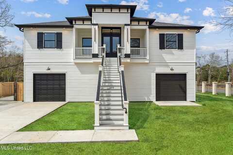 100 Blue Ridge Court, Bay Saint Louis, MS 39520