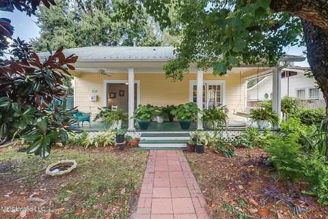 820 Camp Avenue, Gulfport, MS 39501