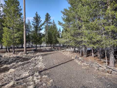 Corral Court, La Pine, OR 97739