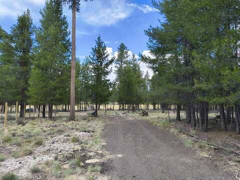 Corral Court, La Pine, OR 97739