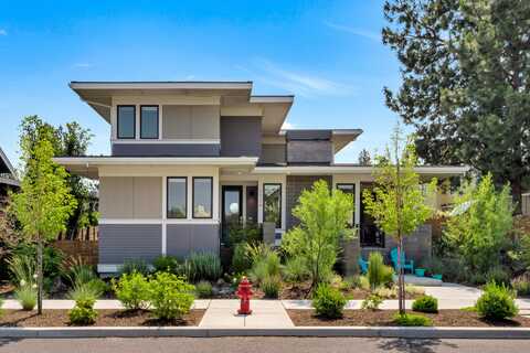1726 NW Fields Street, Bend, OR 97703