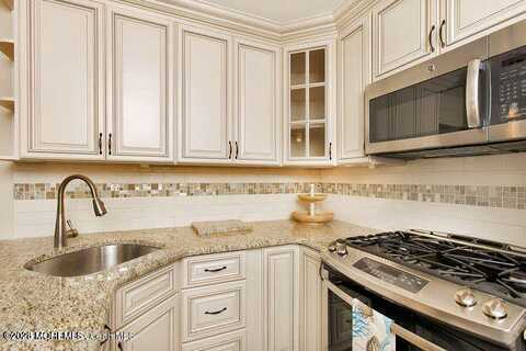 66 Linden Court, Spring Lake Heights, NJ 07762