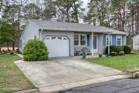 32 Augusta Road, Whiting, NJ 08759