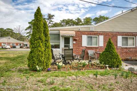 1 Walnut Street, Manchester, NJ 08759