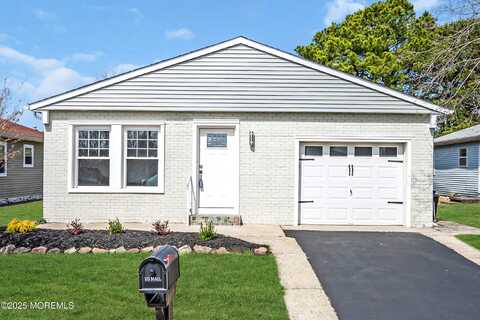 56 Woodstock Drive, Toms River, NJ 08757