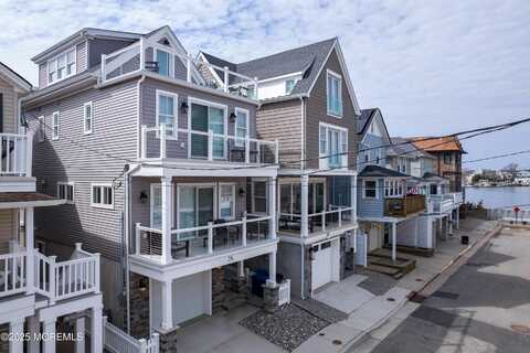 26 Beach Street, Sea Bright, NJ 07760