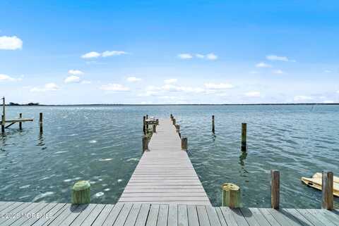 133 Pershing Boulevard, Lavallette, NJ 08735