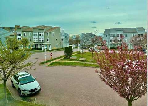 162 Commodore Circle E, Arverne, NY 11692