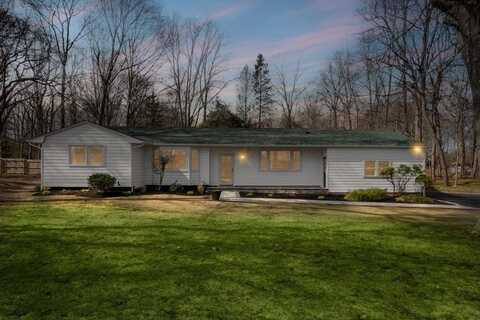 58 Oak Street, Smithtown, NY 11787