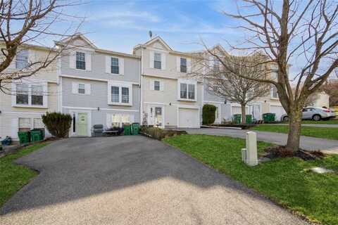 15 Helen Court, Beacon, NY 12508