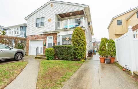 552 E Walnut Street, Long Beach, NY 11561