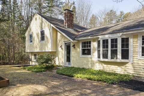 31 Stony Brook Lane, Yarmouth, ME 04096