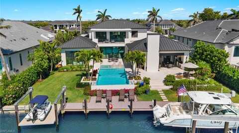 2500 TARPON, NAPLES, FL 34102