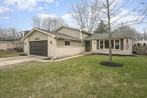 30w281 Country Lakes Drive, Naperville, IL 60563