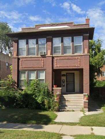 7406 S Crandon Avenue, Chicago, IL 60649