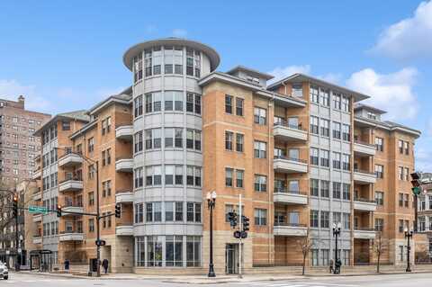 5556 N Sheridan Road, Chicago, IL 60640
