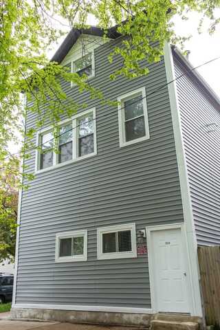 3134 N LEAVITT Street, Chicago, IL 60618