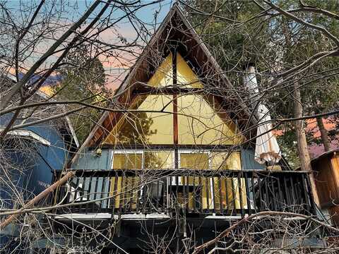 2366 Spruce Dr., Arrowbear, CA 92382