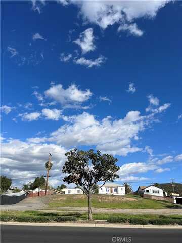 402 N Main Street, Lake Elsinore, CA 92530