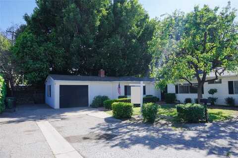 15382 Victory Boulevard, Van Nuys, CA 91406