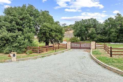 39948 Avenida La Cresta, Murrieta, CA 92562