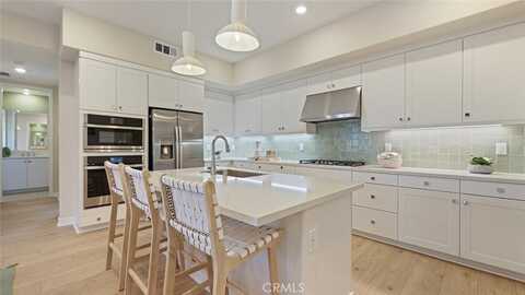 445 Mulligan, Irvine, CA 92618