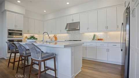 236 Knot, Irvine, CA 92618
