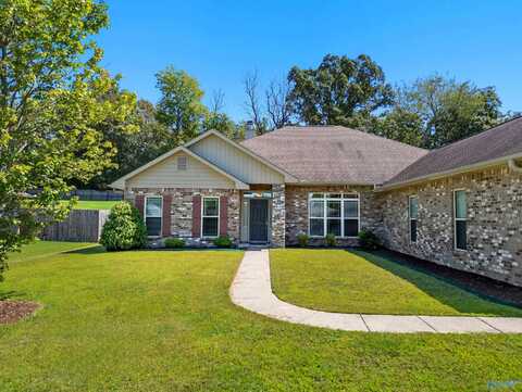 141 Lazy Oak Drive, New Market, AL 35761