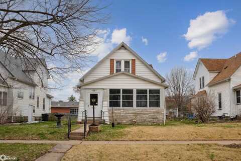 1523 Oakdale Street, Burlington, IA 52601
