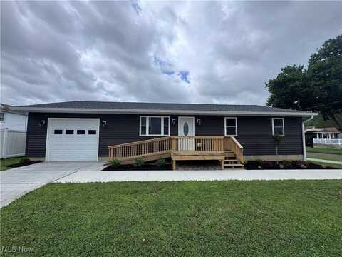310 E Union Avenue, Mcconnelsville, OH 43756