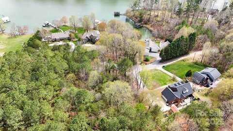 00 1st Street NE, Hickory, NC 28601