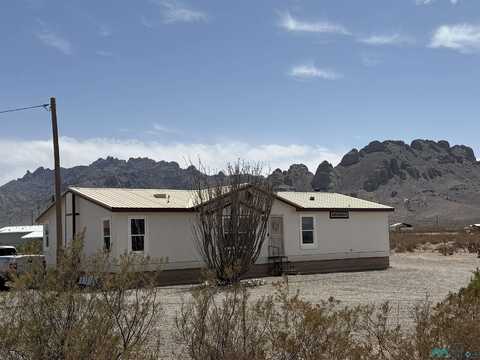 8460 SE Needles Eye Road, Deming, NM 88030