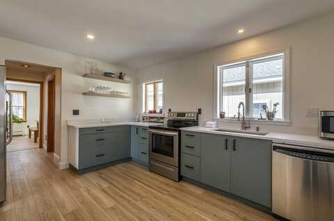 9 Deeplawn Court, Ludlow, VT 05149