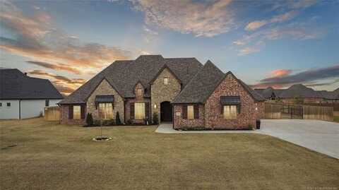 17802 S 48th East East Avenue, Bixby, OK 74008
