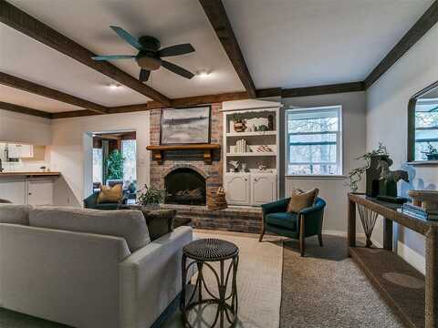 2734 NE 100th Place, Oklahoma City, OK 73131