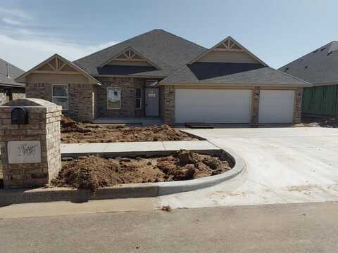 2900 Summit Hollow Circle, Norman, OK 73071