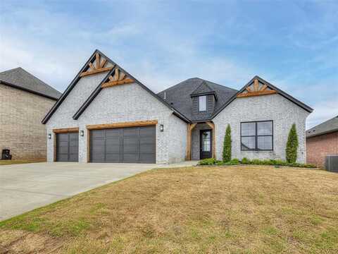 2217 Los Angeles Avenue, Edmond, OK 73034