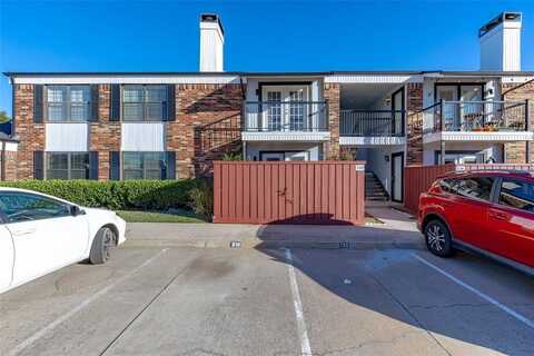 3003 River Oaks Drive, Norman, OK 73072