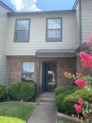 856 W Collins Street, Denton, TX 76201