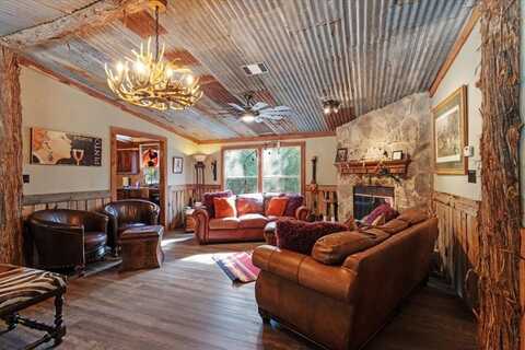 2320 Neely Trail, Valley View, TX 76272