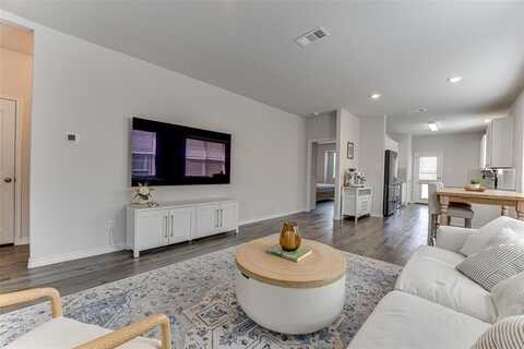 3618 Kings Drive, Ennis, TX 75119