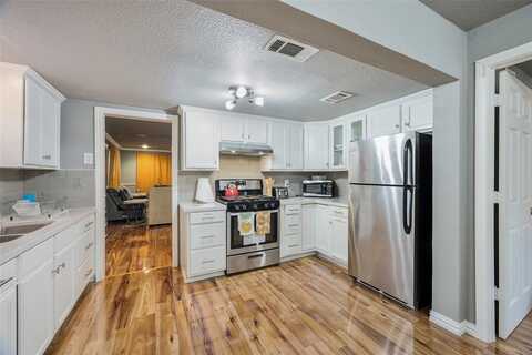 1112 Berkley Avenue, Dallas, TX 75224