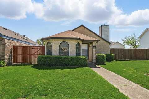 1346 Maplewood Drive, Lewisville, TX 75067