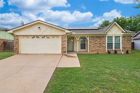 4629 Cripple Creek Road, Haltom City, TX 76137