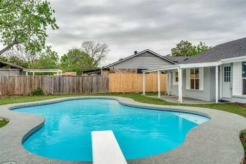 2828 Elk Grove Road, Carrollton, TX 75007