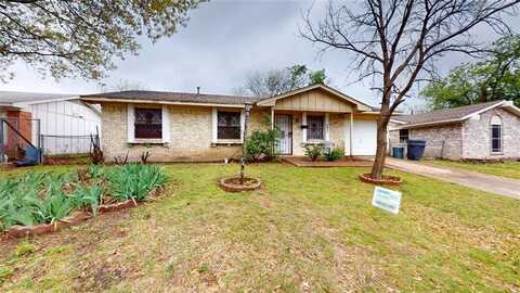 6451 Leaning Oaks Street, Dallas, TX 75241