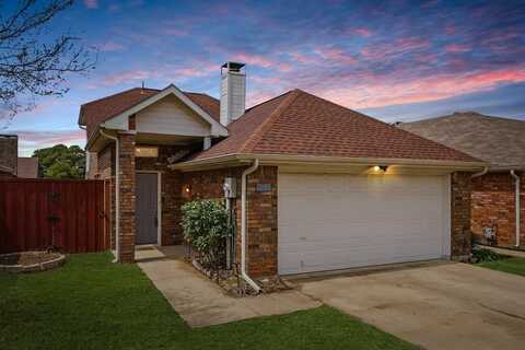 2012 Raven Lane, Lewisville, TX 75077
